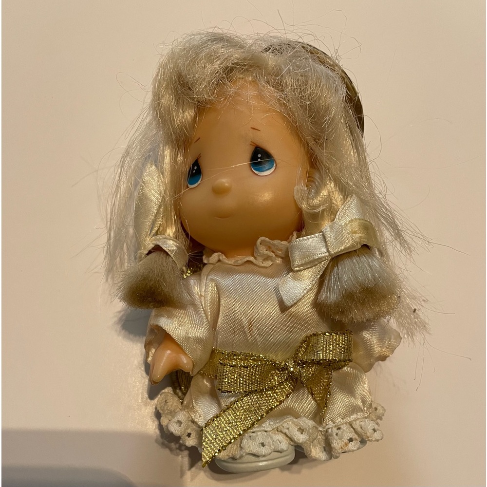 Vintage 1994 Enesco Precious Moments Angel Hi doll 4.5”